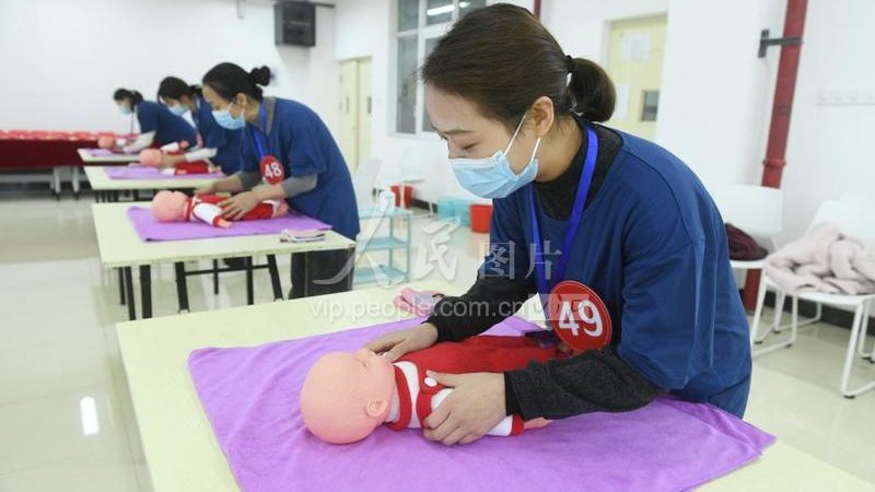 产后修复定制方案的价格因地区、机构、项目等因素而异。以下是一些建议：